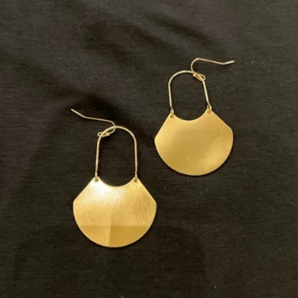 Classic Matte Curving Earrings