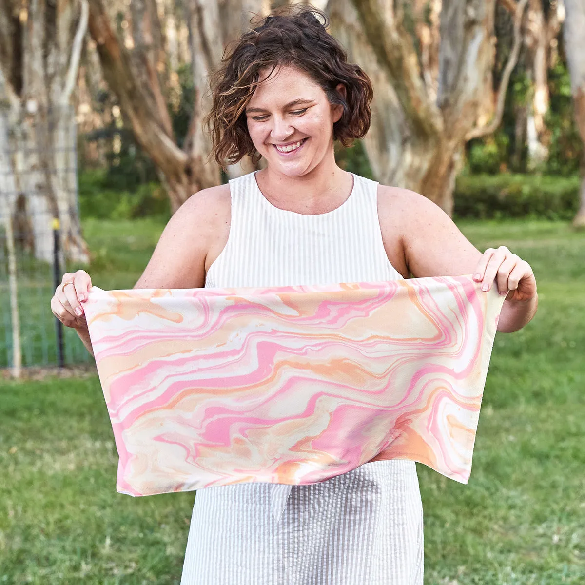 Dock & Bay Cooling Gym Towel - Peach Melba