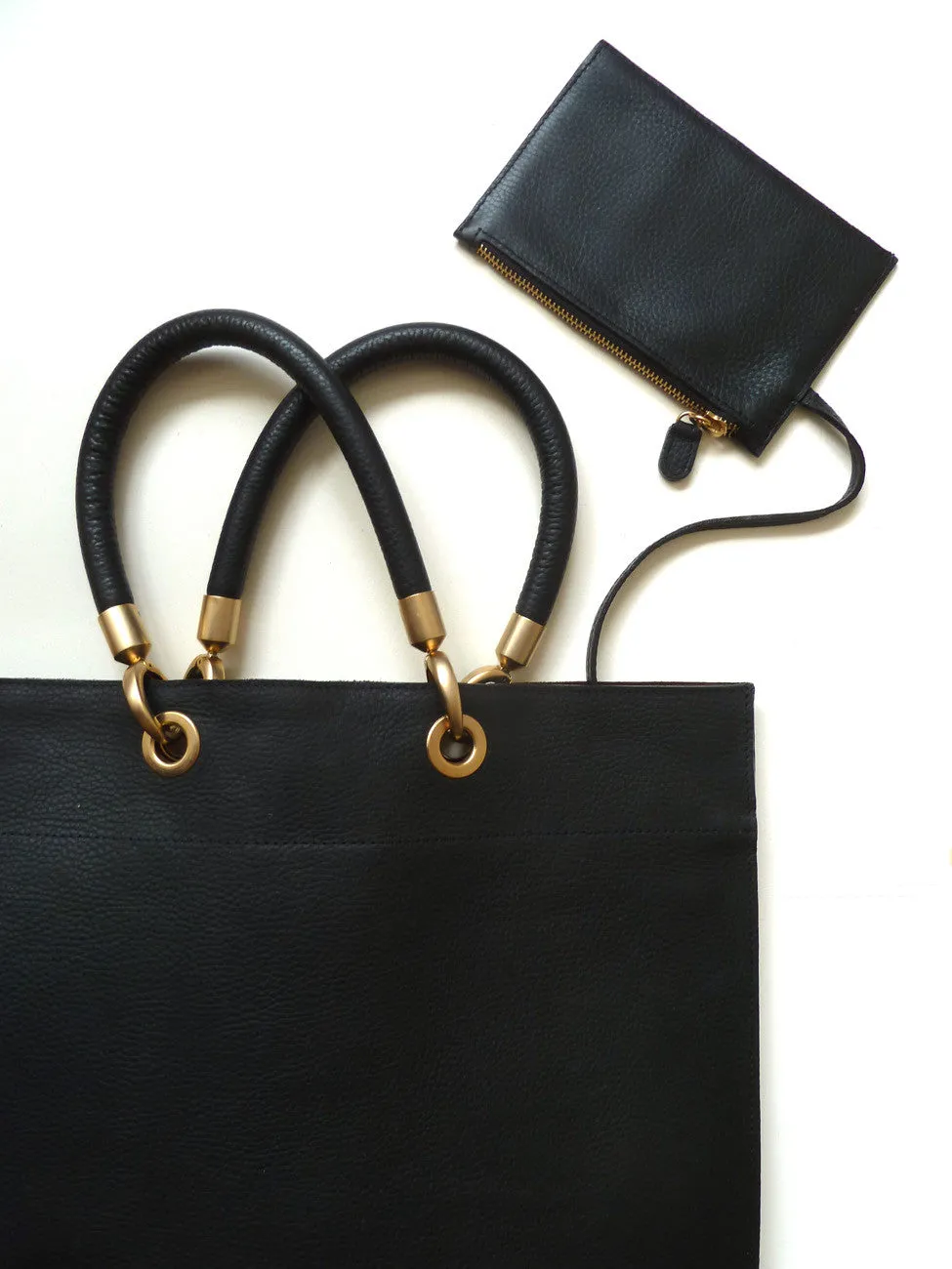 Flat Oblong Pebble Grain Leather Tote Bag Black