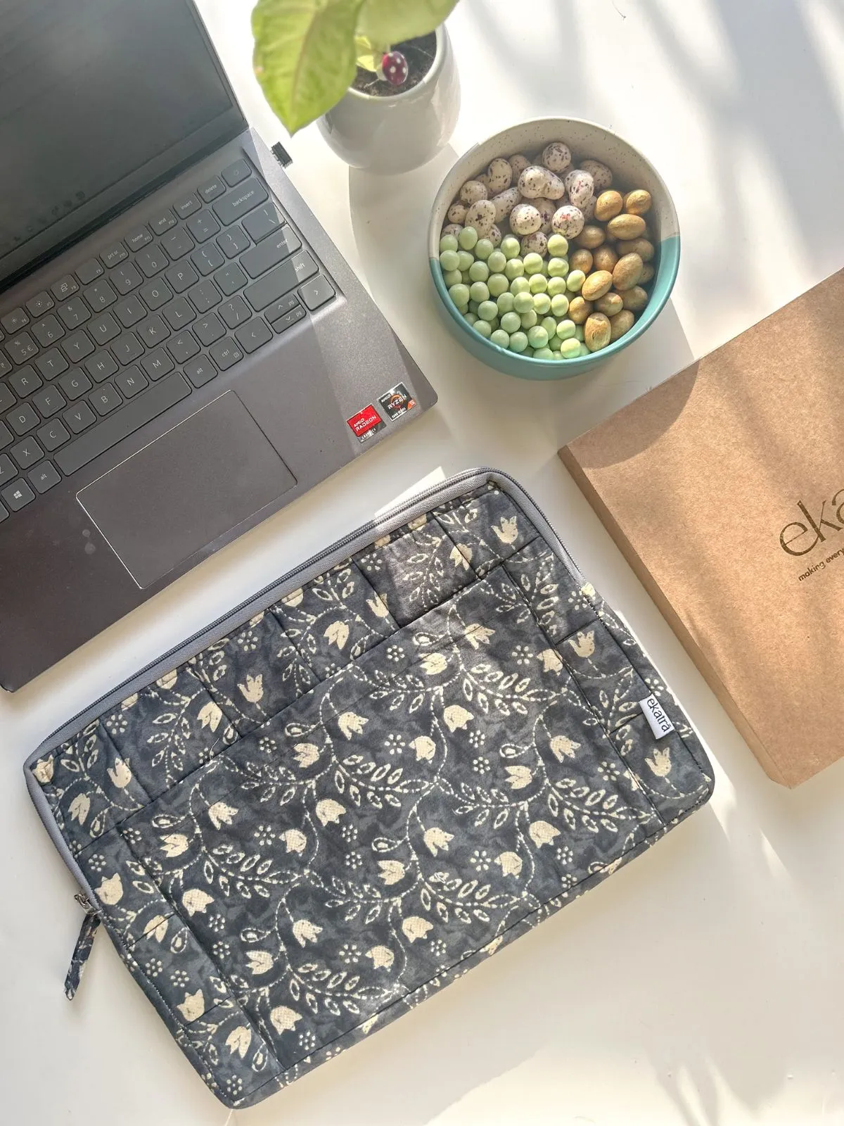 Laptop Sleeve Black Floral