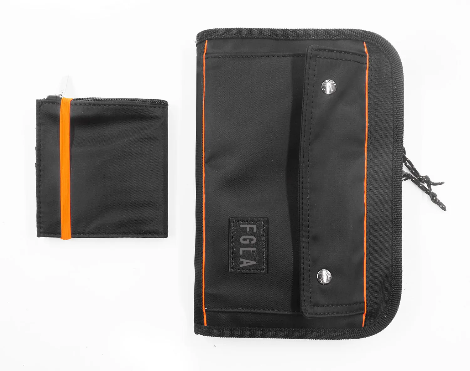 <A 000a001m05> Fungolia Gen2 Passport Holder <B>Regular Size</B> (Black/Orange)