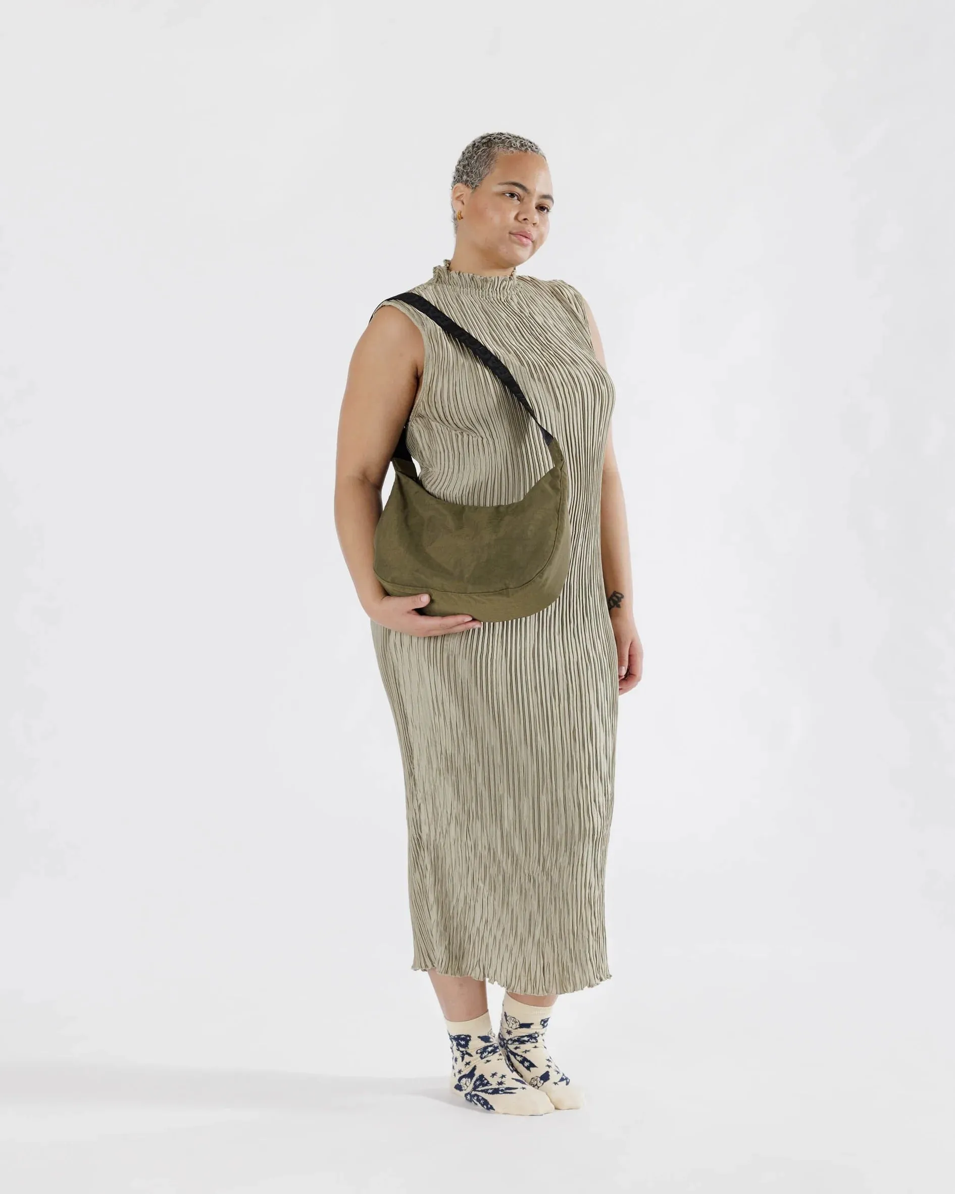 Medium Nylon Baggu Crescent Bag - Olive