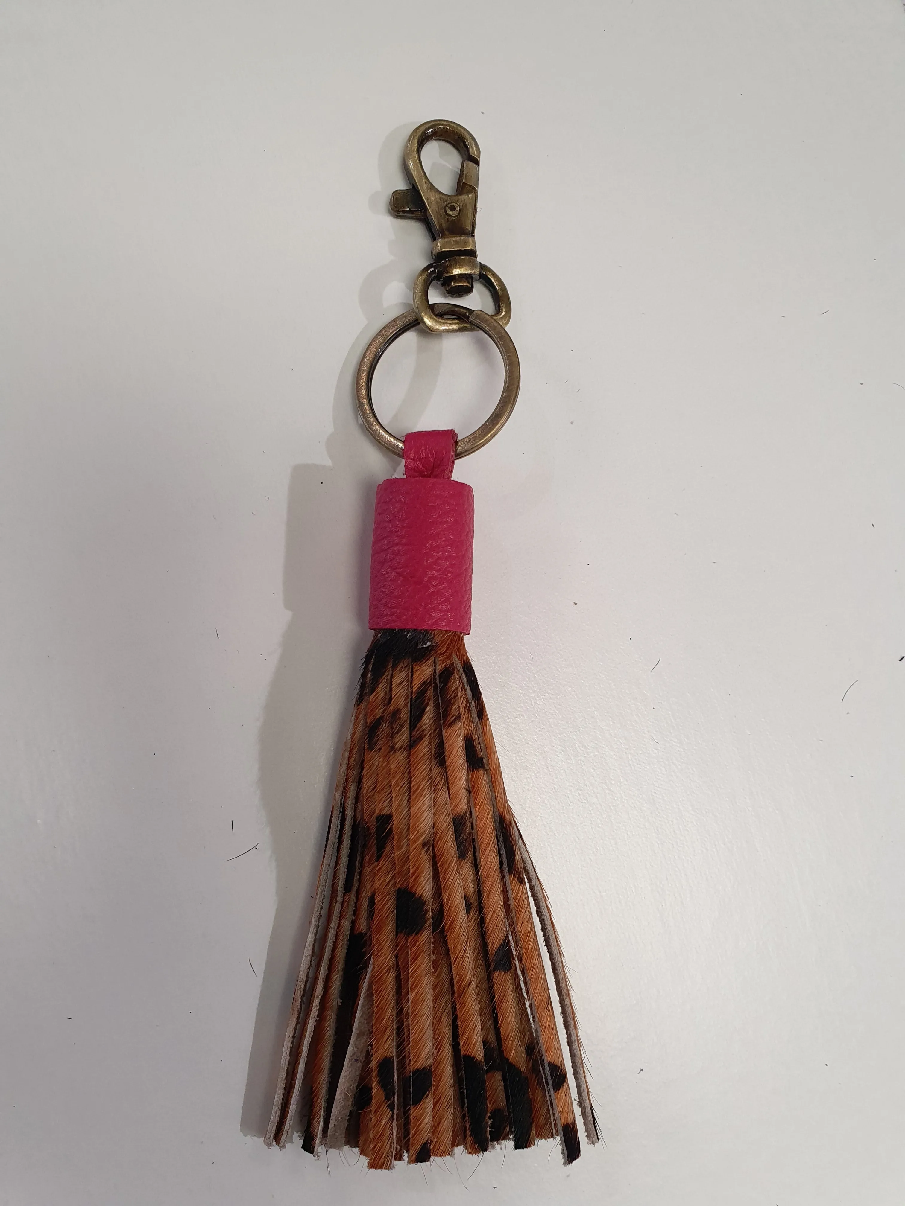 The Design Edge Tassel Cow Leather Keyring