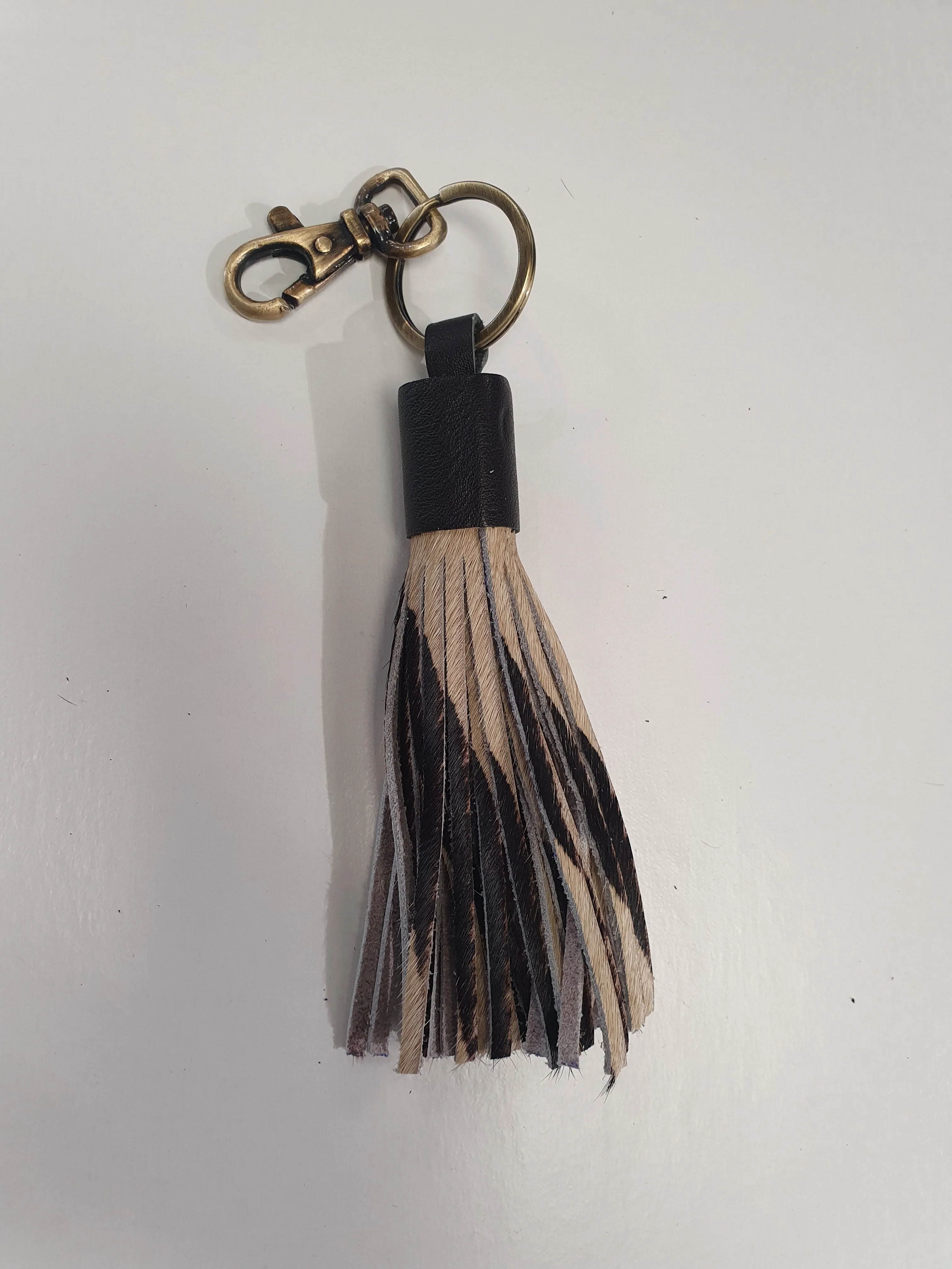 The Design Edge Tassel Cow Leather Keyring